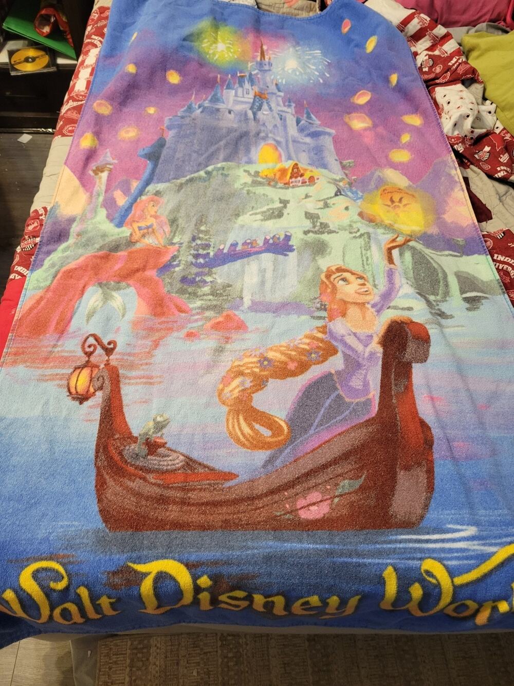 Walt Disney World Retro TOWEL Castle with Ariel